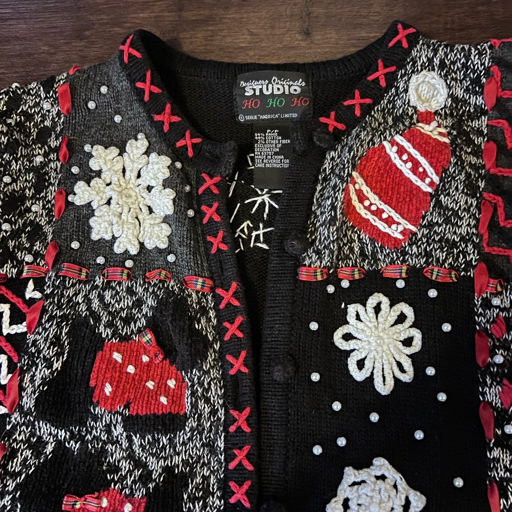 Designe Original Studio HoHoHo Ugly Christmas Sweater Size Small - Picture 4 of 9